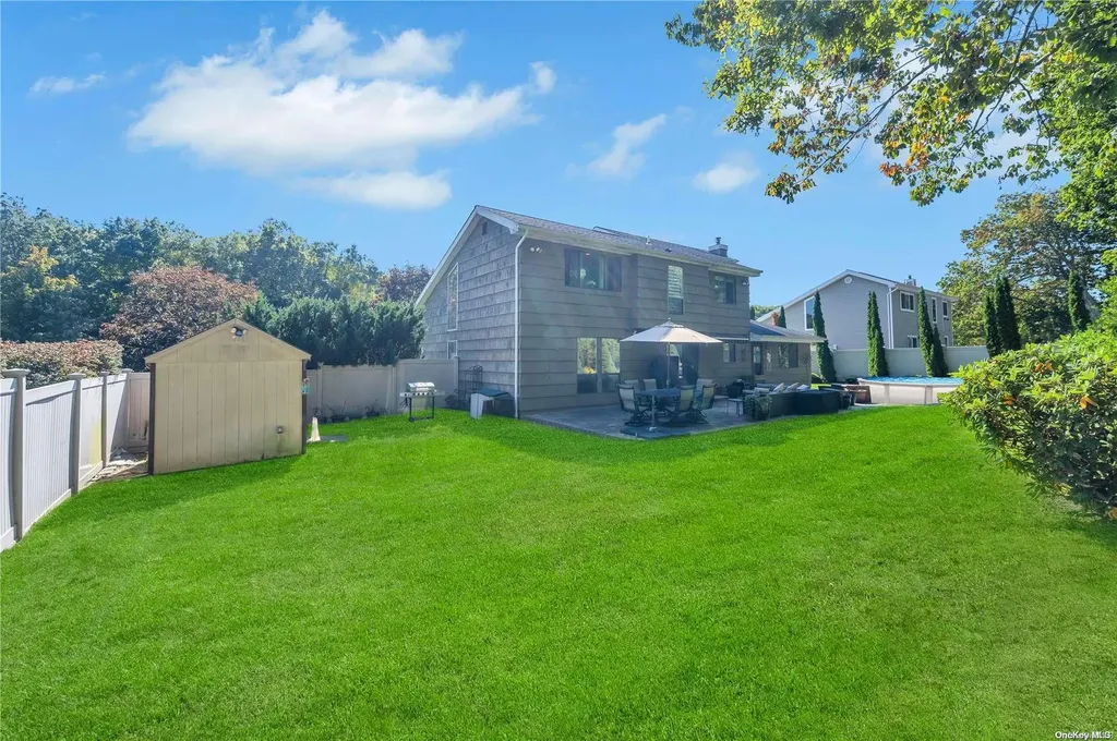 64 Timber Ridge Drive Commack NY 11725