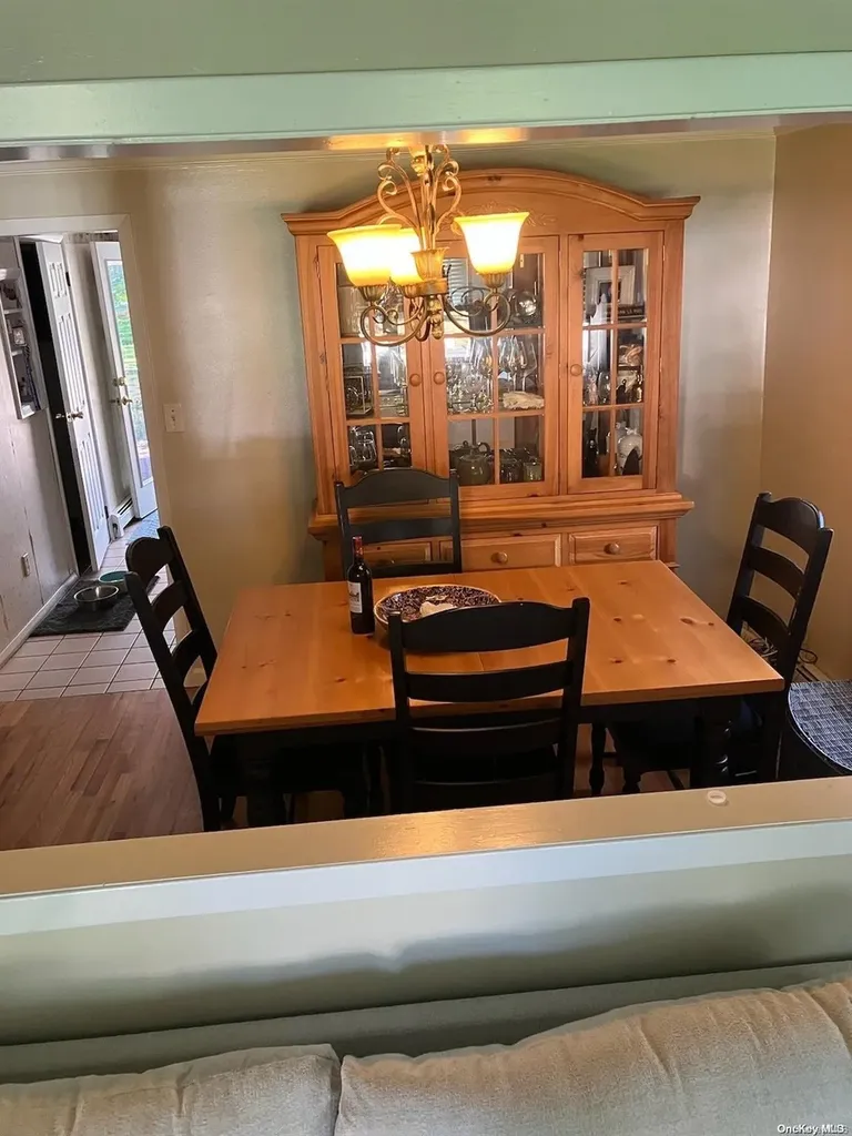 88 Maplewood Avenue Selden NY 11784