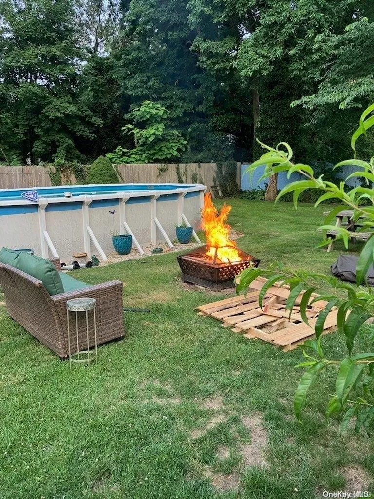 88 Maplewood Avenue Selden NY 11784