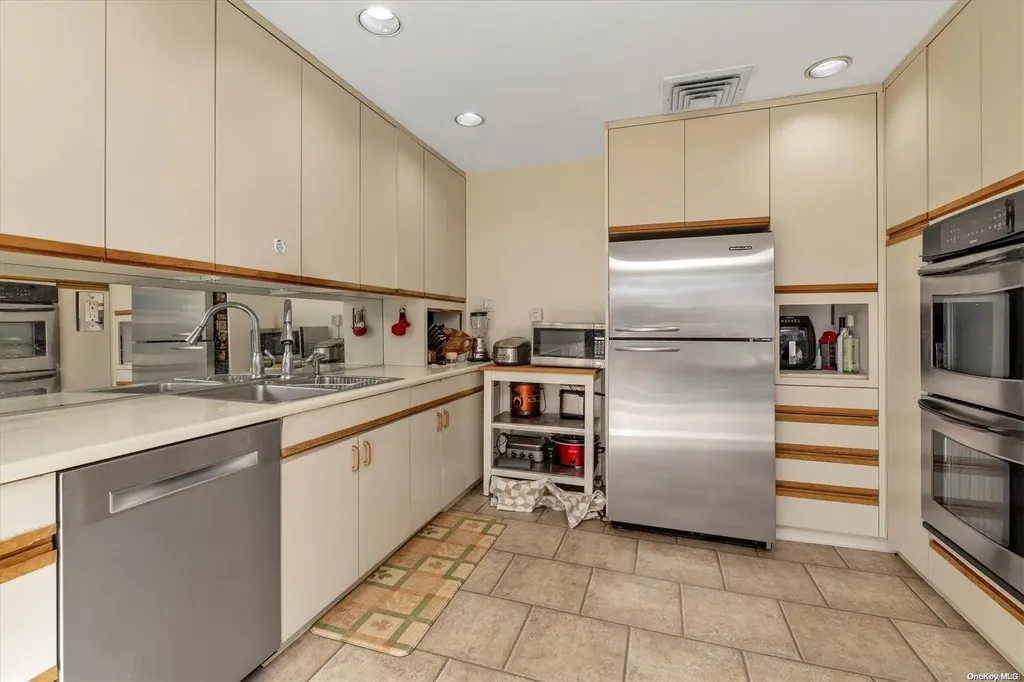 29 Mellow Lane Jericho NY 11753