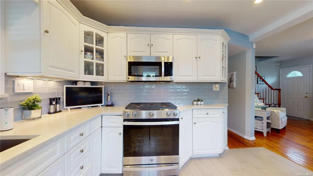 41 Austin Street Valley Stream NY 11580