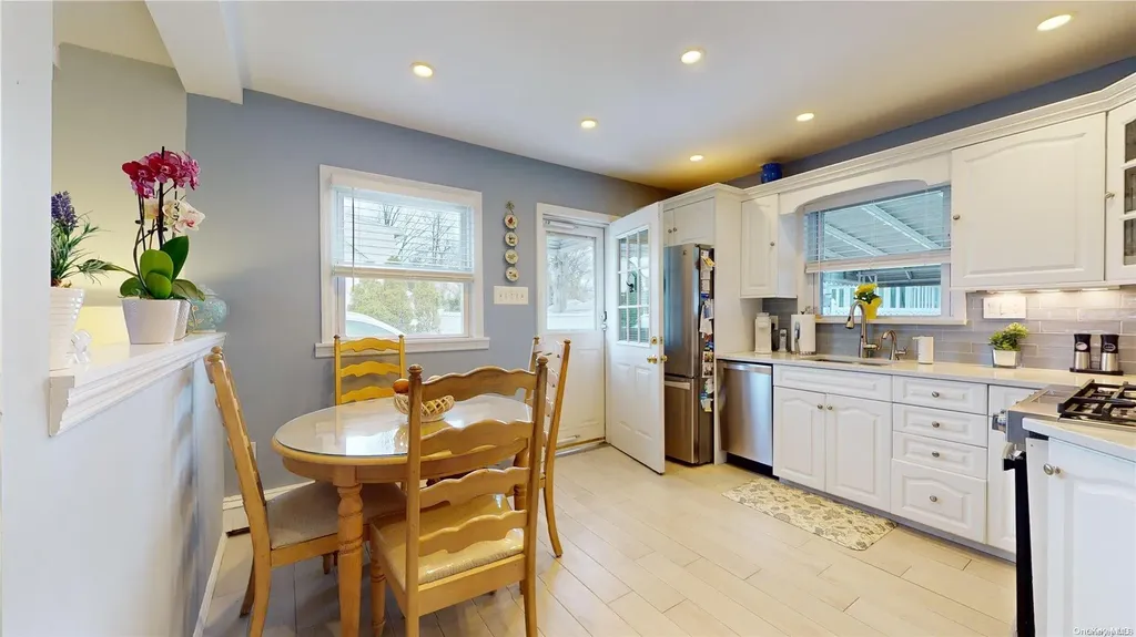 41 Austin Street Valley Stream NY 11580
