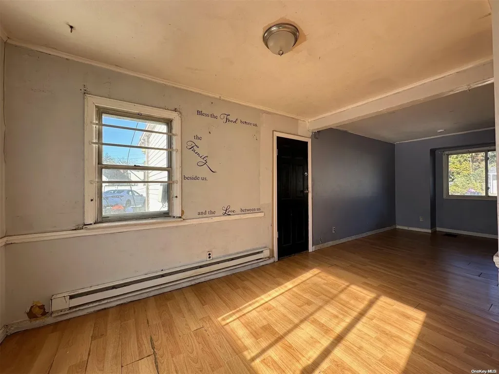 186 Denton Place Roosevelt NY 11575
