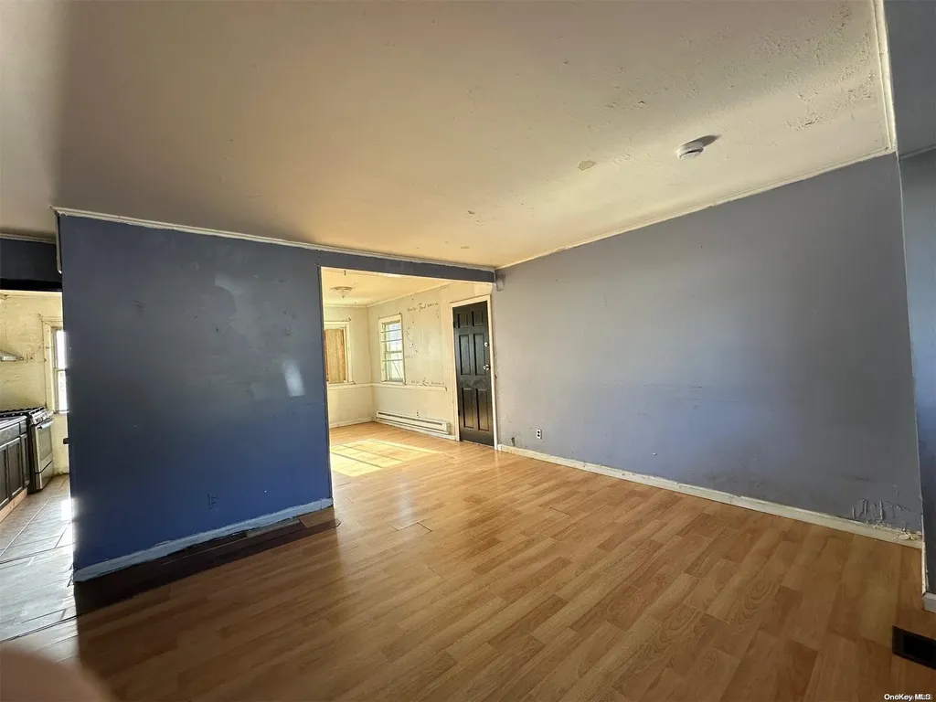 186 Denton Place Roosevelt NY 11575