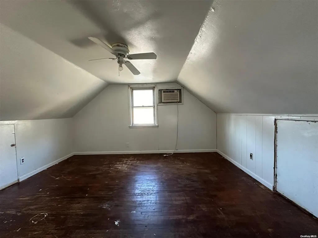 186 Denton Place Roosevelt NY 11575