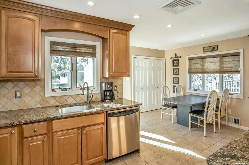 1754 Ann Road Merrick NY 11566