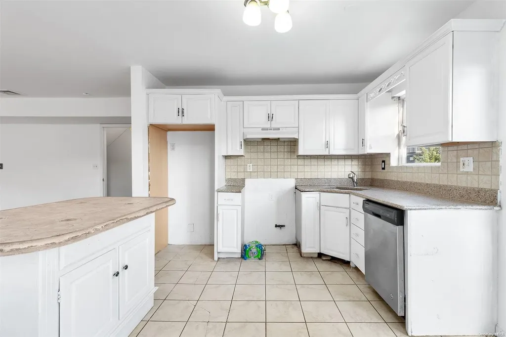 102-02 163rd Drive Howard Beach NY 11414
