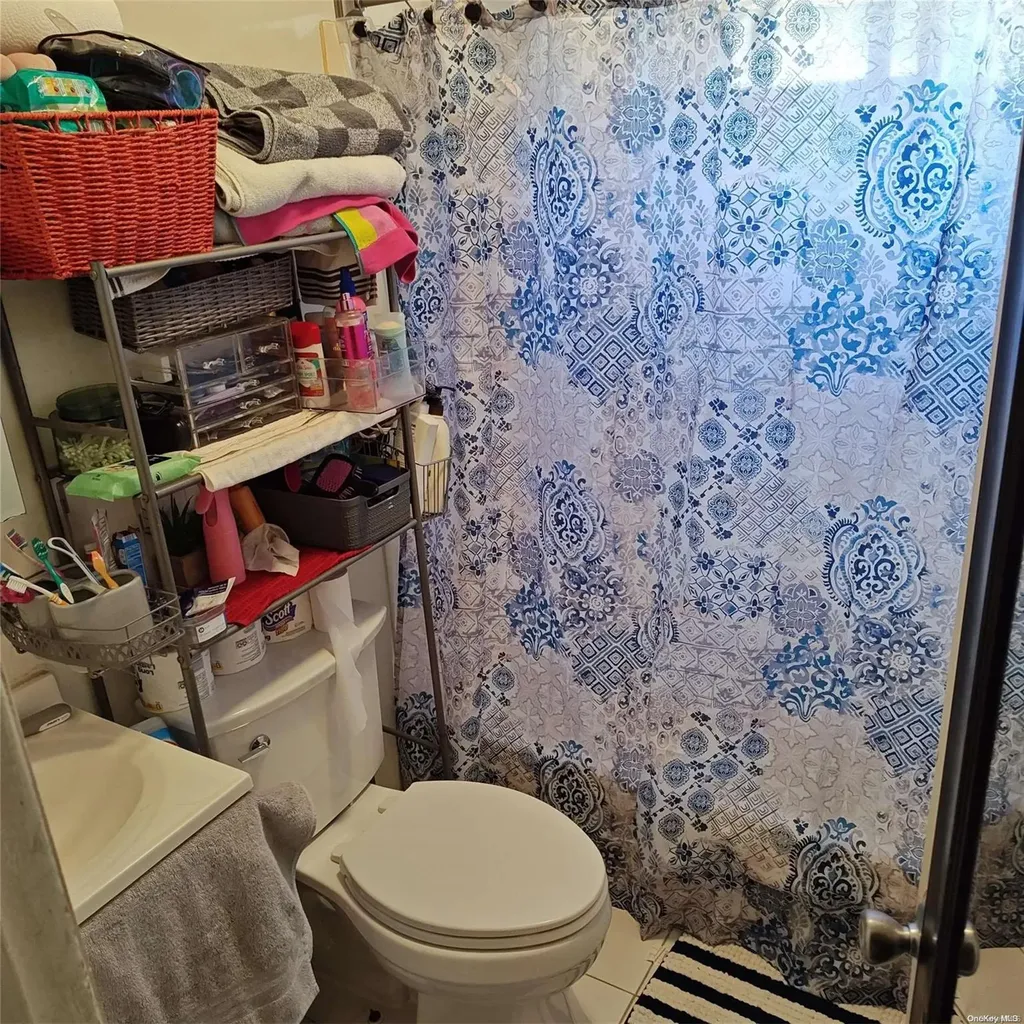 633 Hoffman Avenue Bellport NY 11713