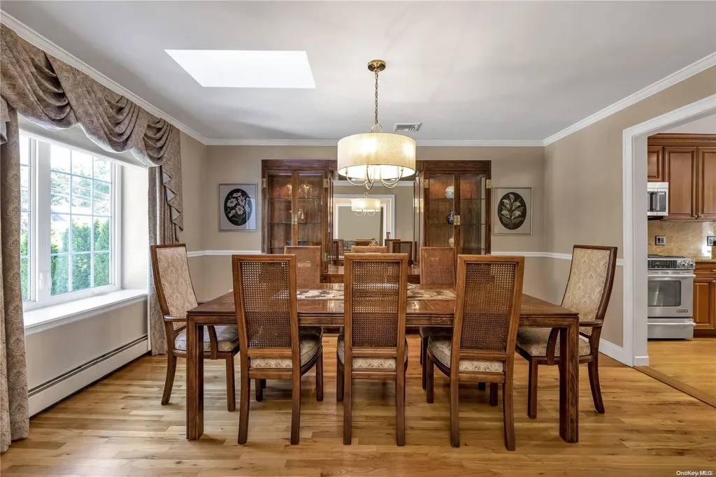 13 Cedar Lane Glen Head NY 11545