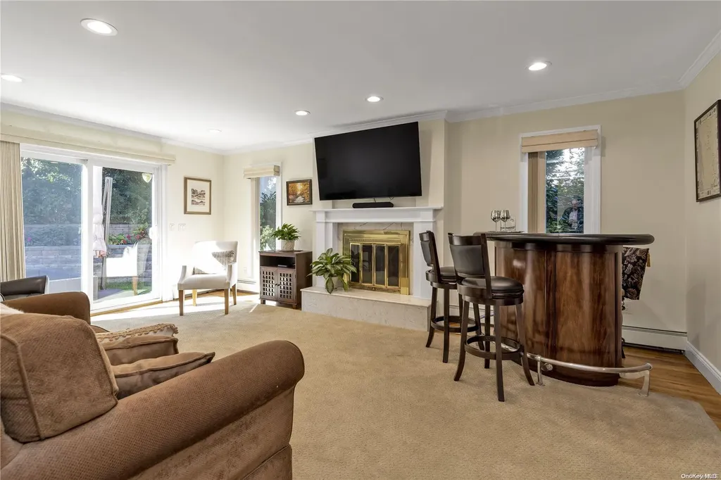 13 Cedar Lane Glen Head NY 11545