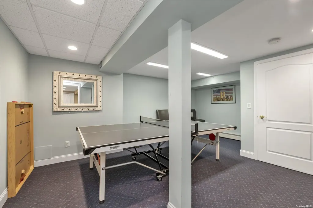 13 Cedar Lane Glen Head NY 11545