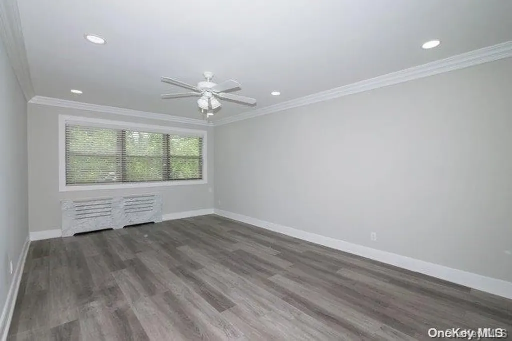 134 Covert Avenue Stewart Manor NY 11530