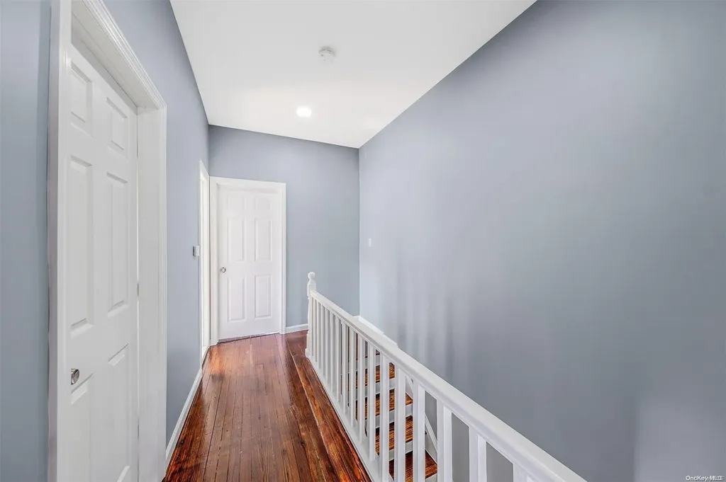 786 Davis Avenue Uniondale NY 11553