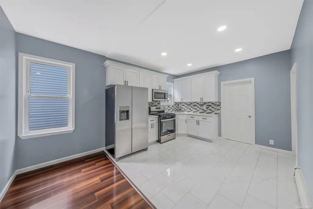 786 Davis Avenue Uniondale NY 11553