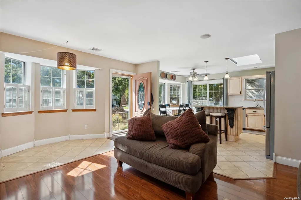 39 Applegate Drive Mastic NY 11950