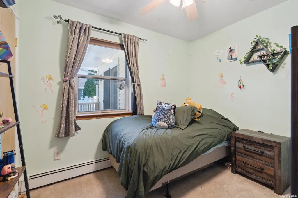 39 Applegate Drive Mastic NY 11950
