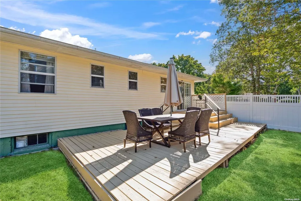 39 Applegate Drive Mastic NY 11950