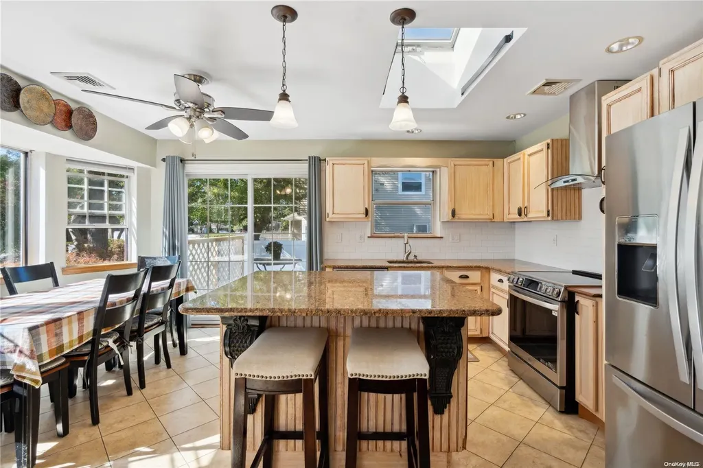 39 Applegate Drive Mastic NY 11950