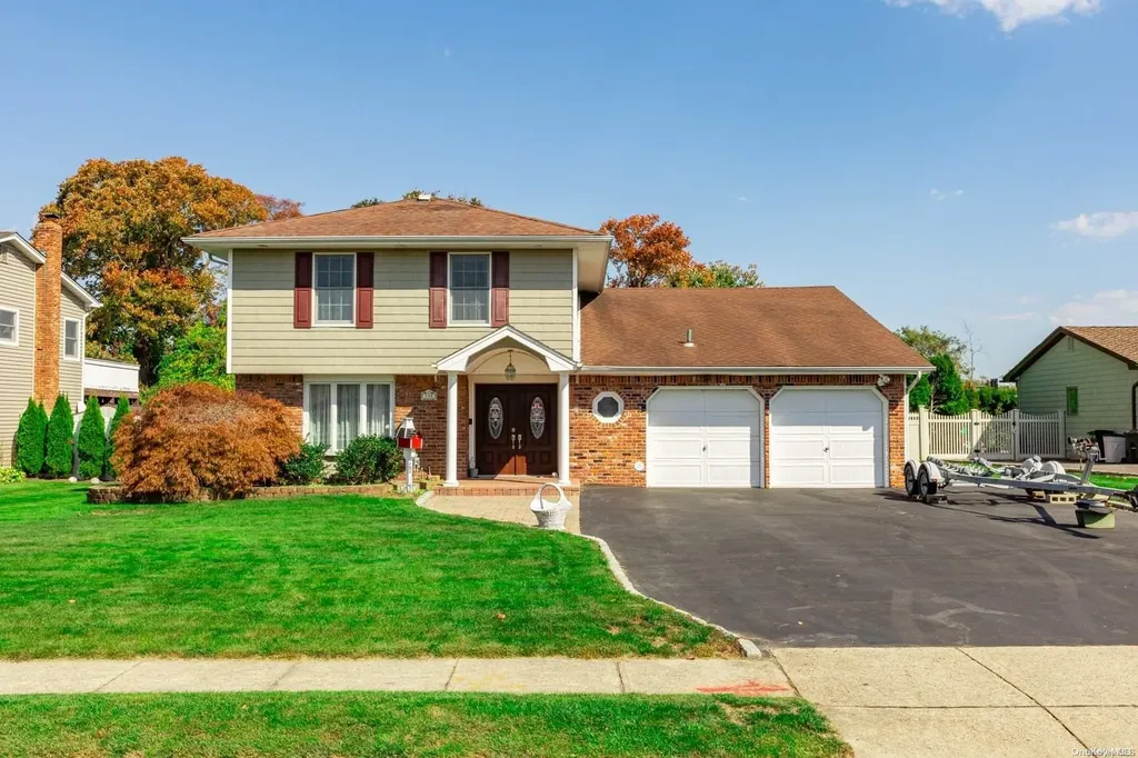 135 Anchorage Drive West Islip NY 11795