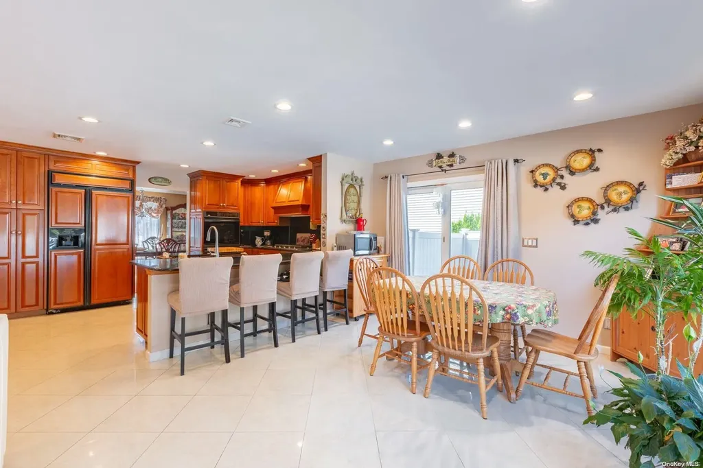 135 Anchorage Drive West Islip NY 11795