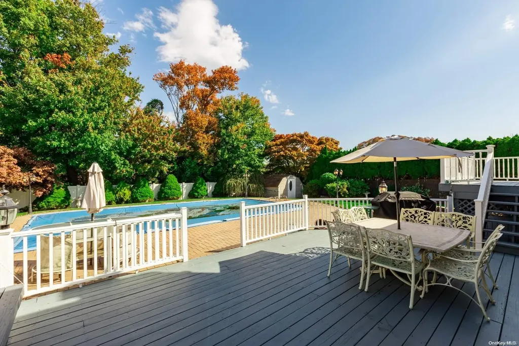 135 Anchorage Drive West Islip NY 11795
