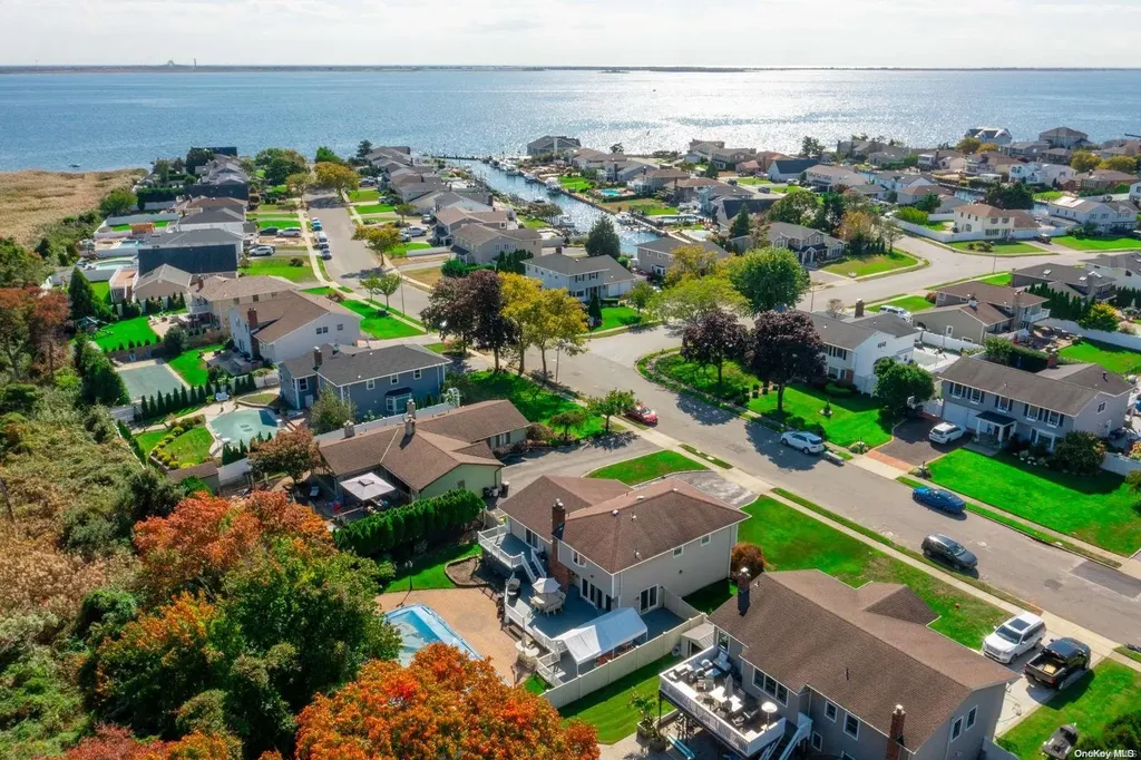 135 Anchorage Drive West Islip NY 11795