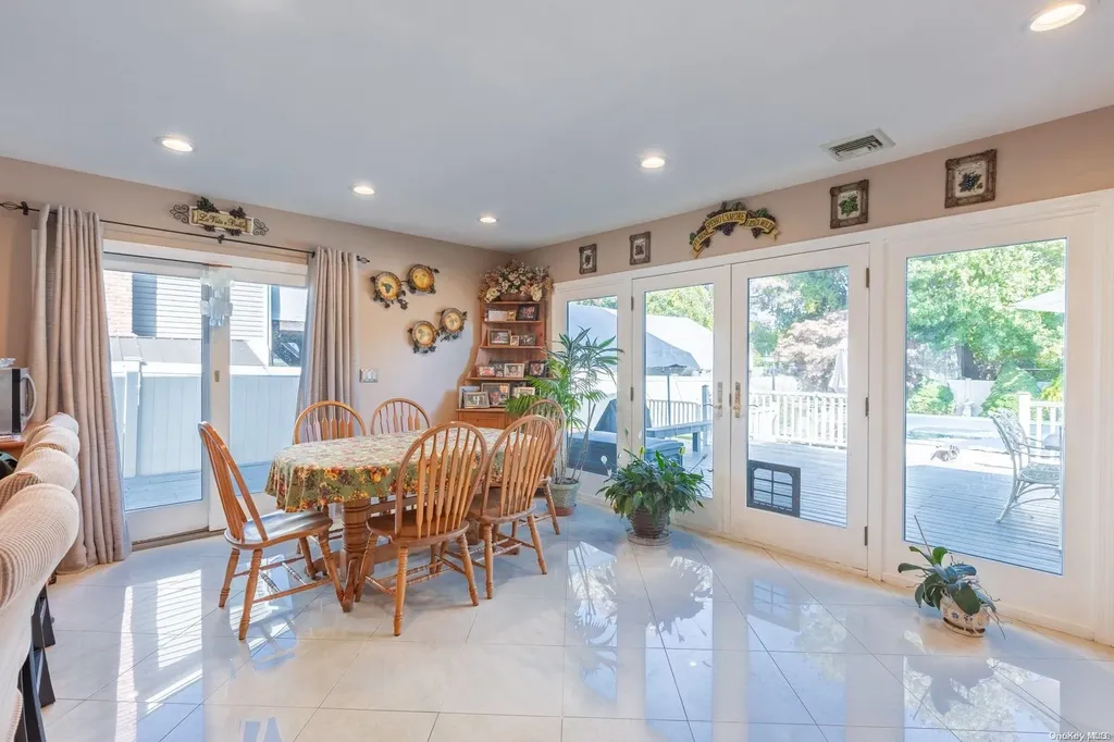 135 Anchorage Drive West Islip NY 11795