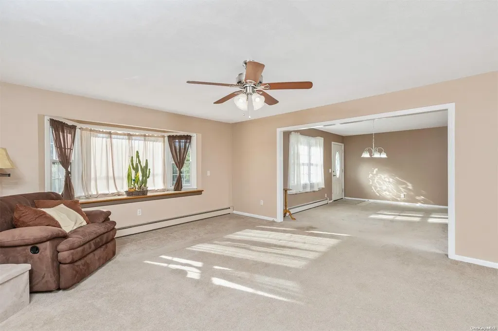 20 Herod Point Road Wading River NY 11792