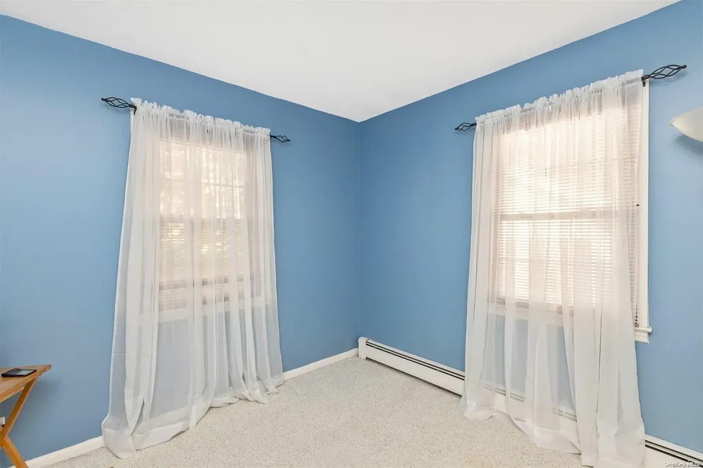20 Herod Point Road Wading River NY 11792