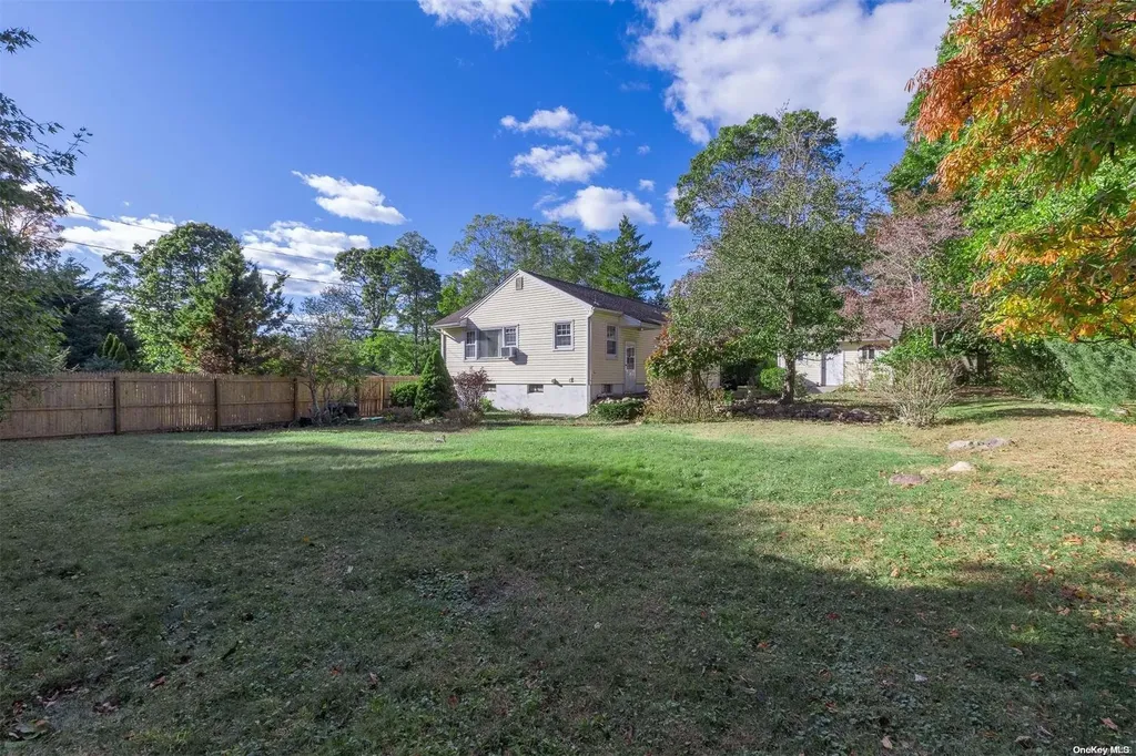 20 Herod Point Road Wading River NY 11792
