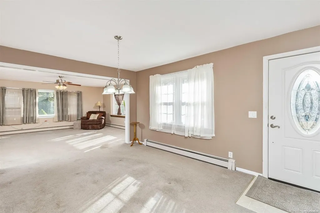 20 Herod Point Road Wading River NY 11792