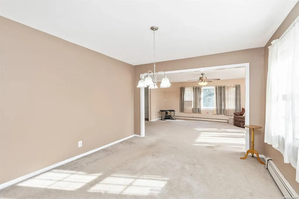 20 Herod Point Road Wading River NY 11792