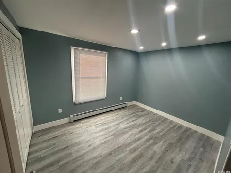 44 Meadow Lane Amityville NY 11701