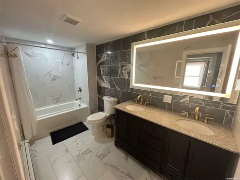 44 Meadow Lane Amityville NY 11701