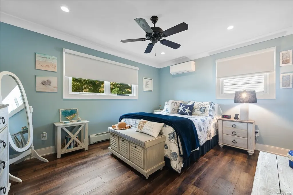145 The Crescent Babylon NY 11702