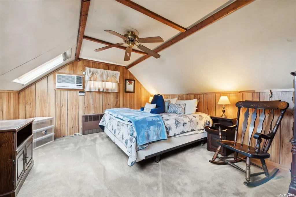145 The Crescent Babylon NY 11702