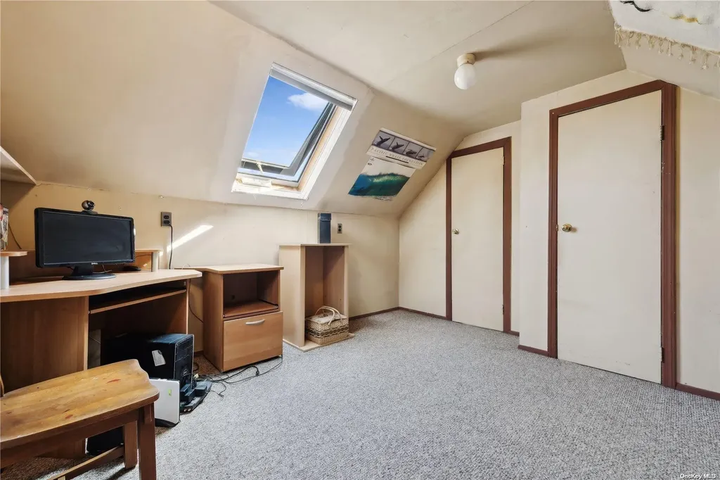 145 The Crescent Babylon NY 11702