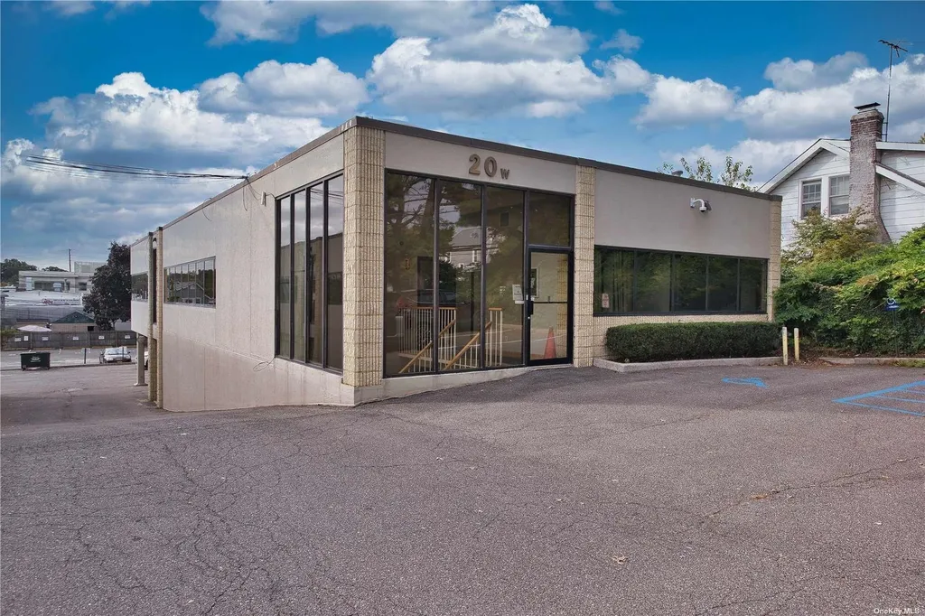 20 Vanderventer Avenue Port Washington NY 11050