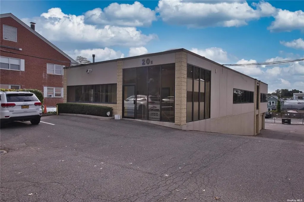 20 Vanderventer Avenue Port Washington NY 11050