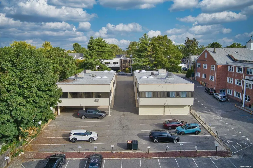 20 Vanderventer Avenue Port Washington NY 11050
