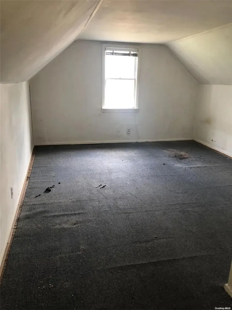 60 Albertson Parkway Albertson NY 11507