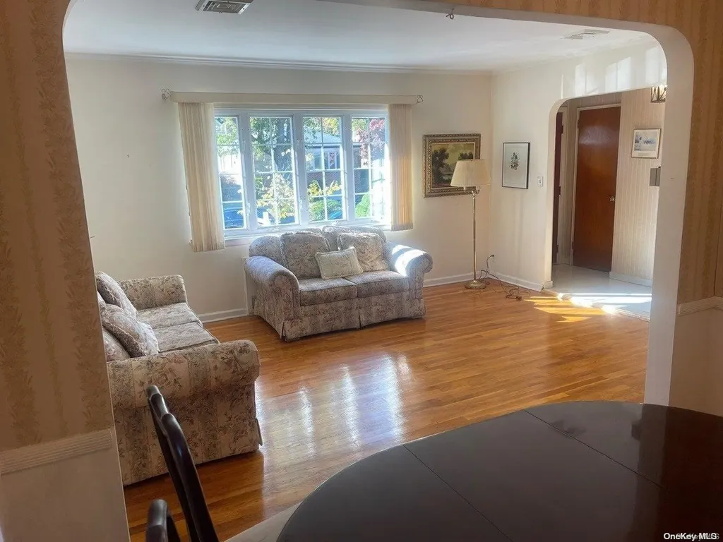 14-15 157th Street Beechhurst NY 11357