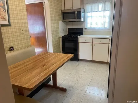 14-15 157th Street Beechhurst NY 11357