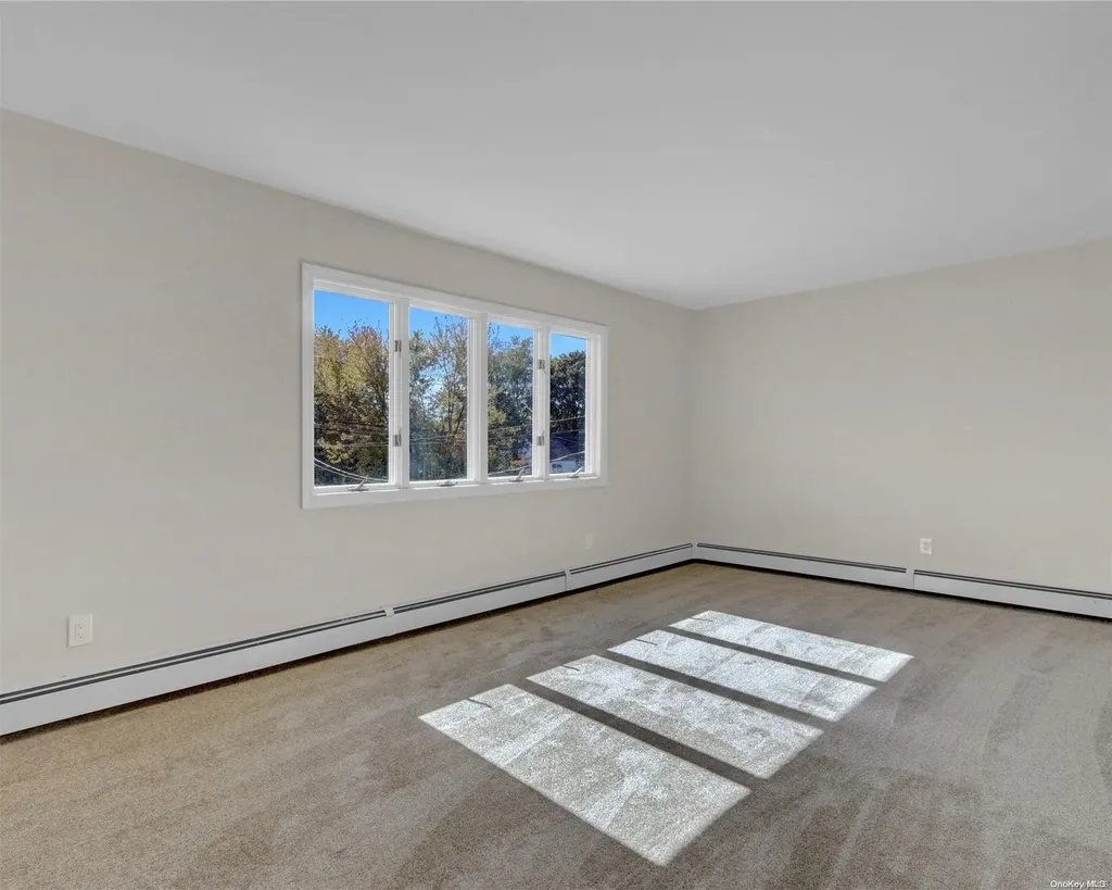73 Lombardy Drive Shirley NY 11967