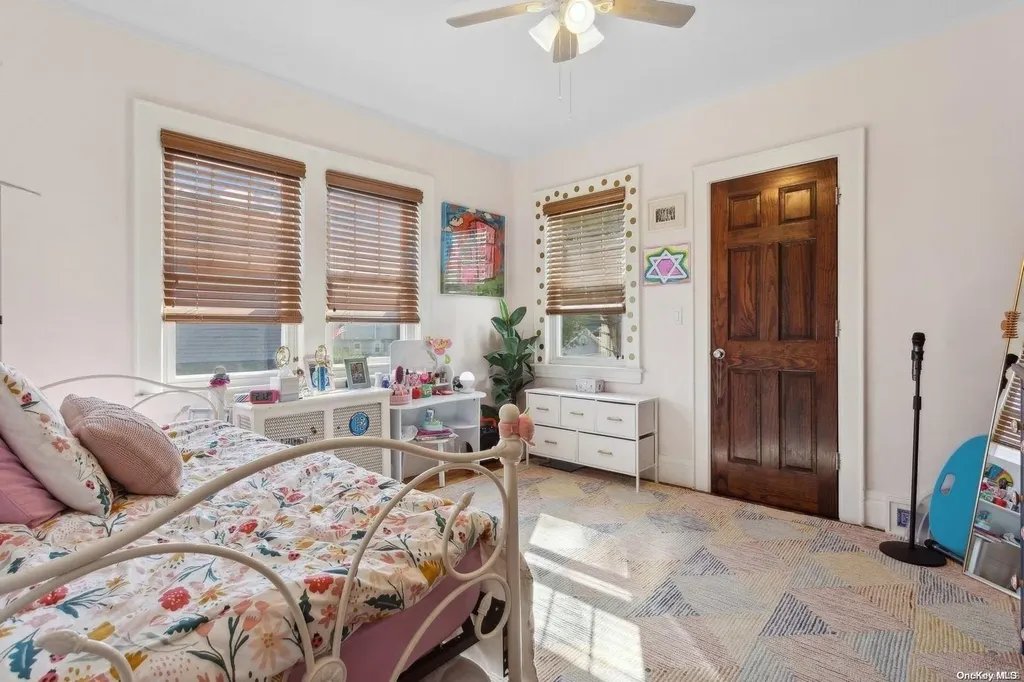 335 Hewlett Parkway Hewlett NY 11557