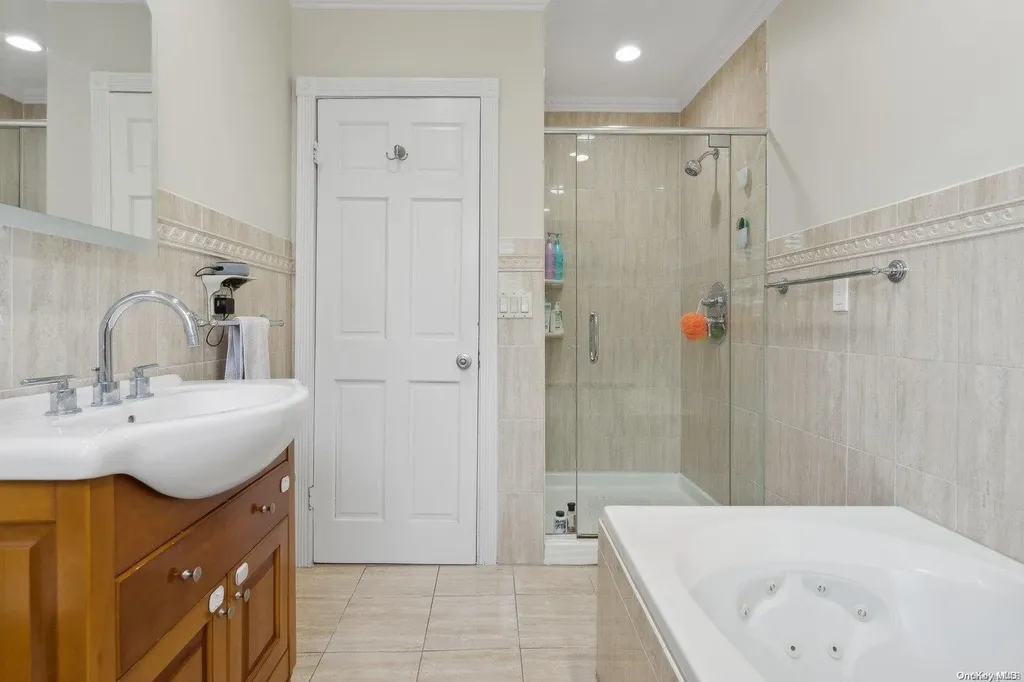 335 Hewlett Parkway Hewlett NY 11557