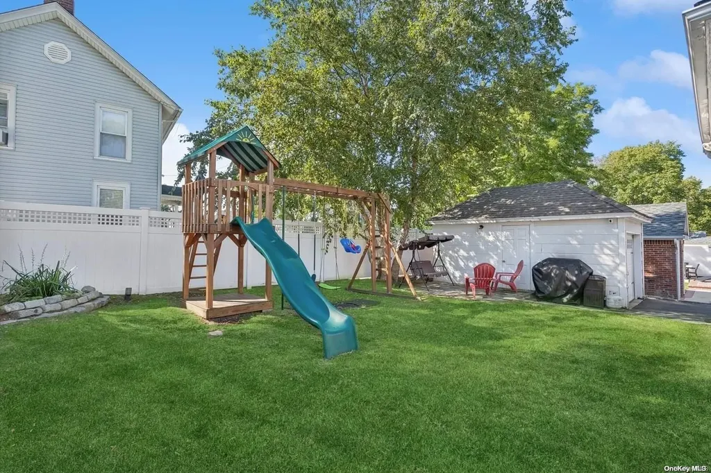 335 Hewlett Parkway Hewlett NY 11557
