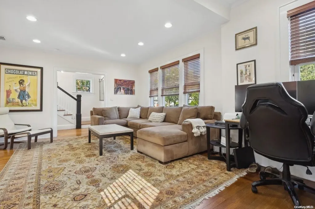 335 Hewlett Parkway Hewlett NY 11557