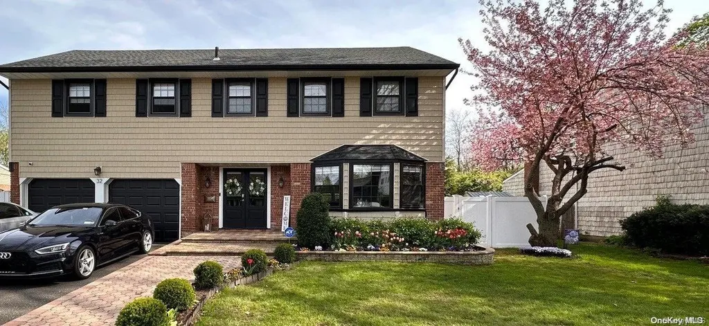 32 Marietta Drive Westbury NY 11590