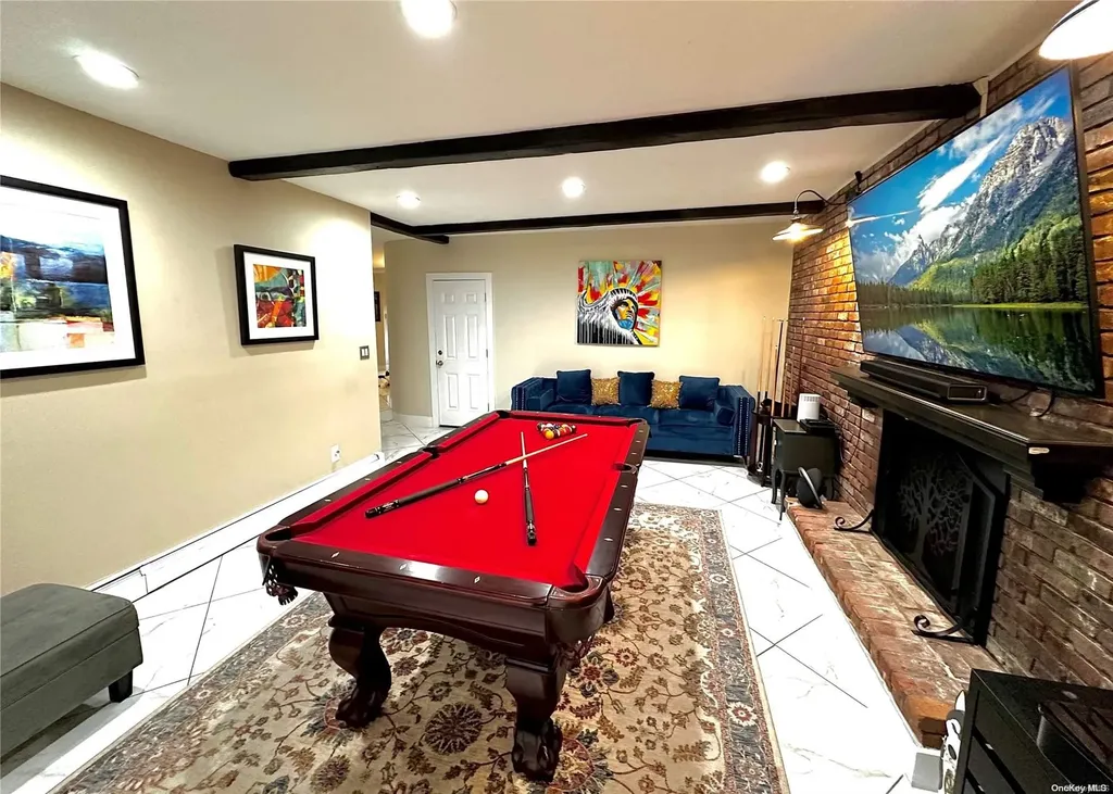 32 Marietta Drive Westbury NY 11590